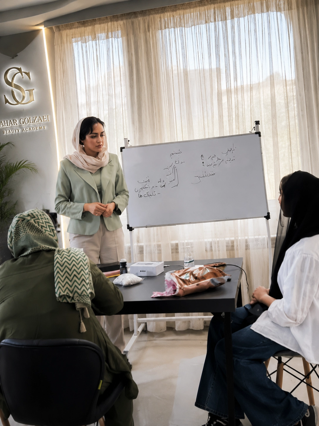 صفحه خدمات درباره مجموعه سحر گلزایی